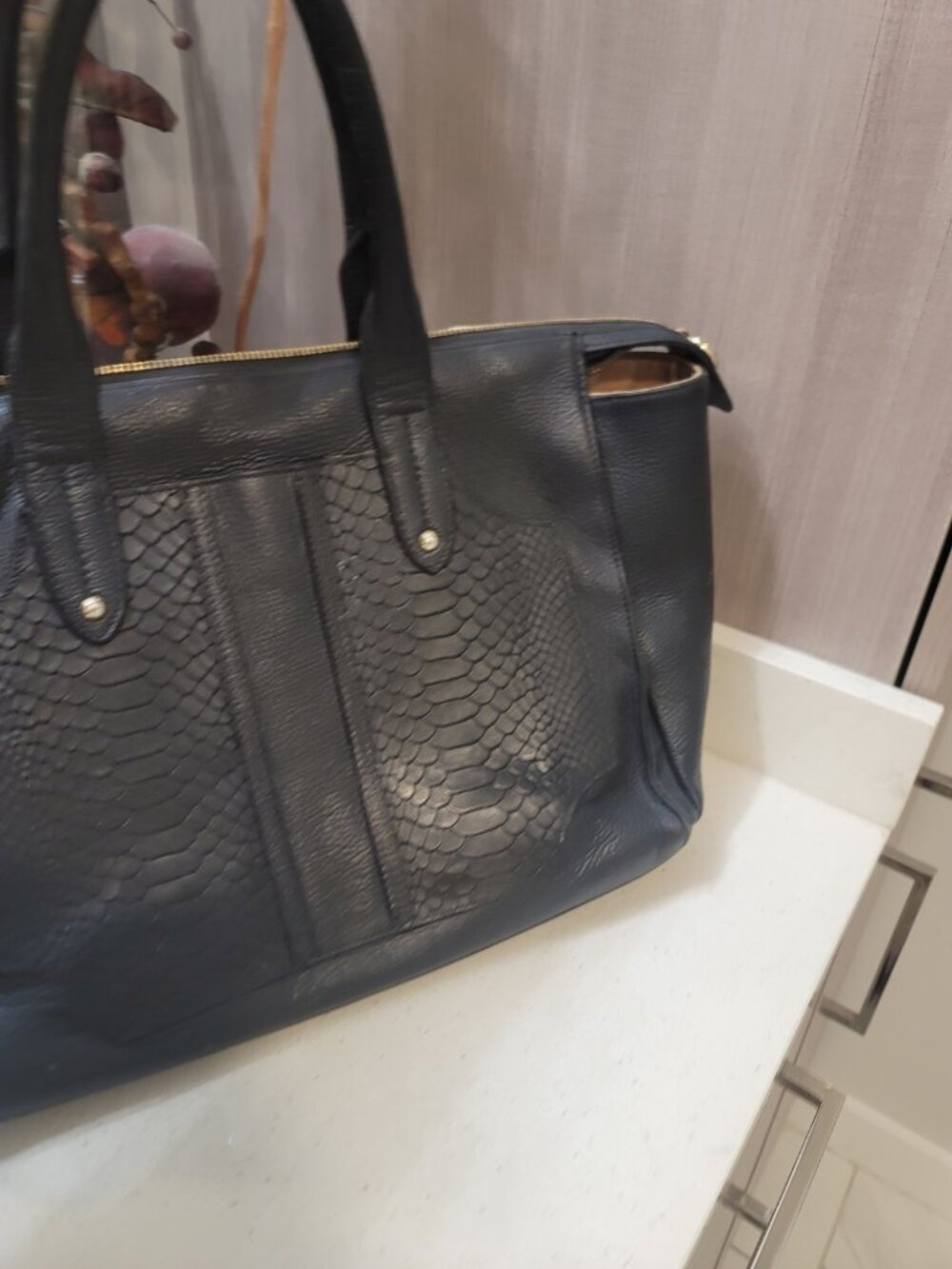 GiGi New York Parker Satchel Leather Black - Picture 5 of 13